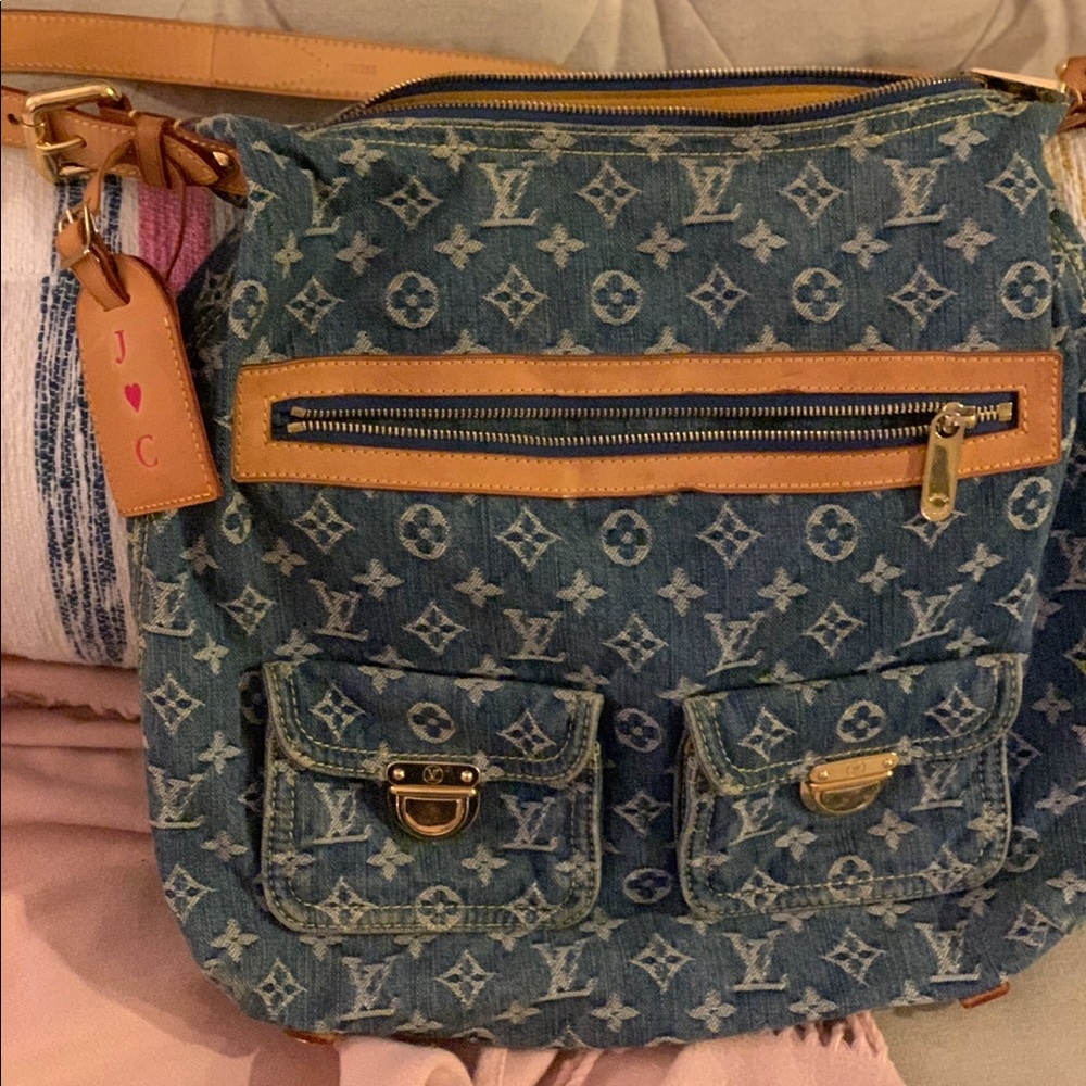 Gorgeous Louis Vuitton denim hobo style bag